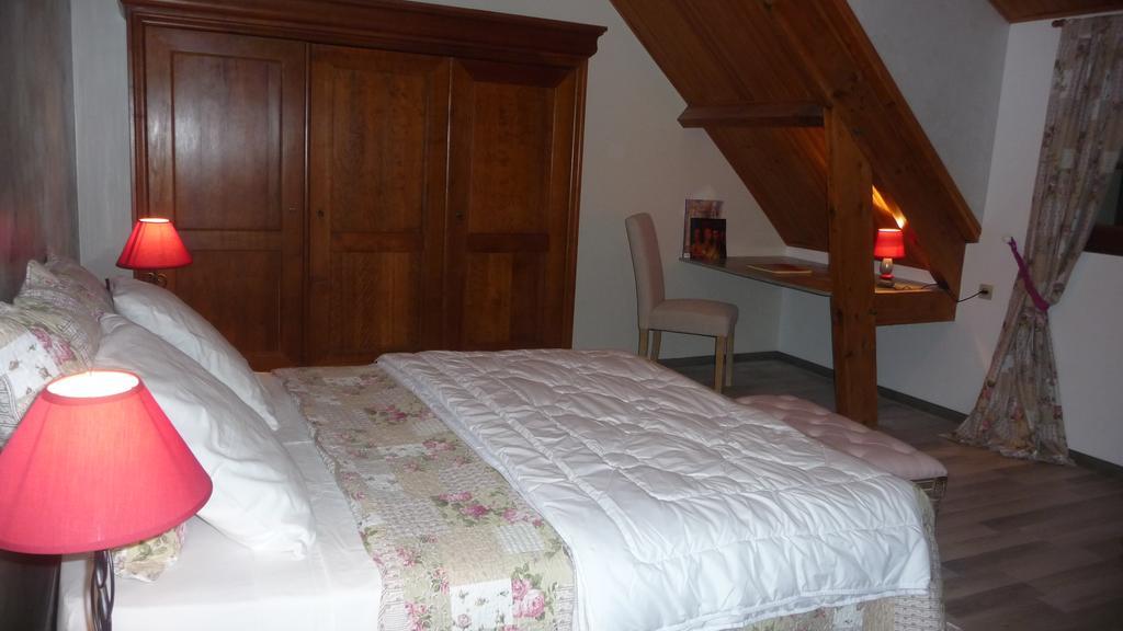 Maison D'Hotes Les Coquelicots Giverny Room photo